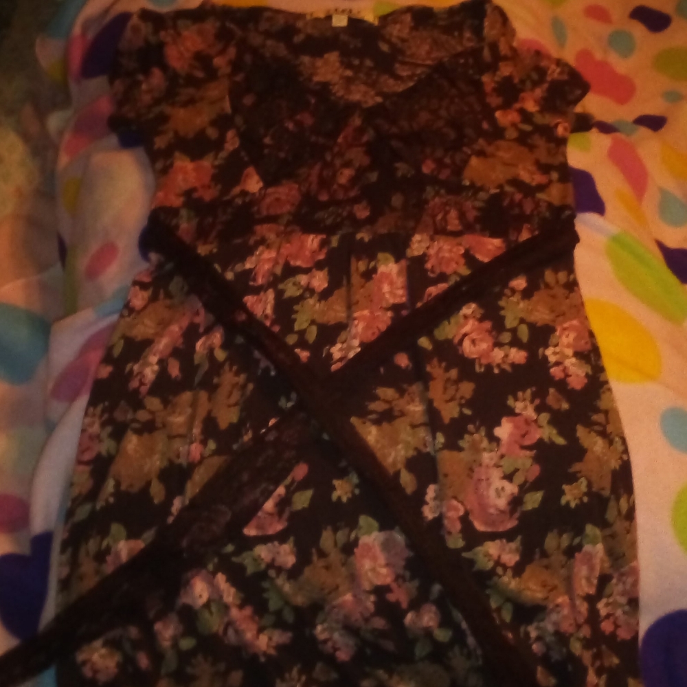 Sleeveless shirt